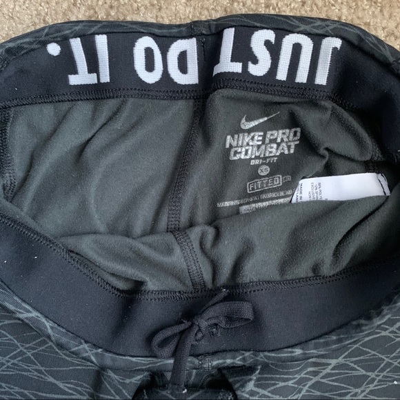 NIKE LEGGINGS - Picture 3 of 4